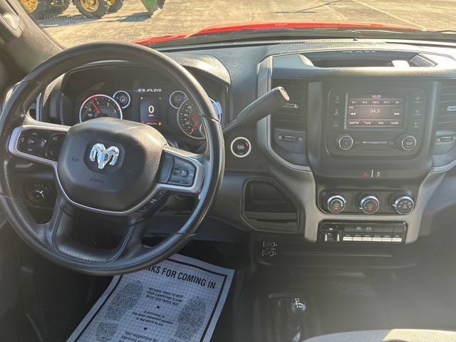 Used 2024 RAM 3500 Tradesman w/ Chrome Appearance Group AWD/4WD image 14