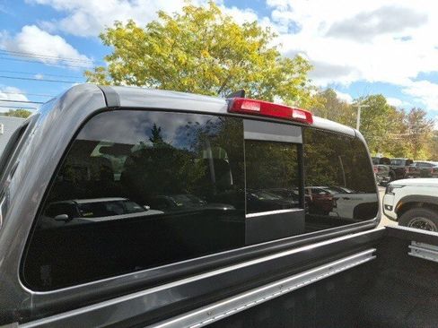 New 2026 Nissan Frontier PRO-4X w/ Pro-4x Convenience Package image 6