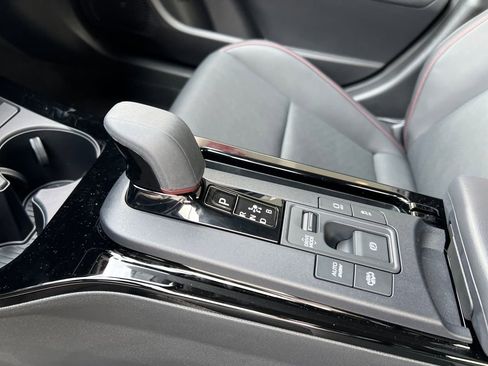 New 2026 Toyota Prius Plug-In Hybrid image 25