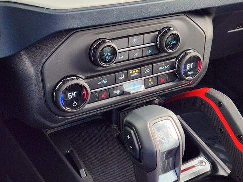 New 2025 Ford Bronco Heritage Edition image 24