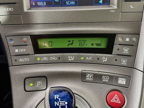 Used 2012 Toyota Prius Two FWD image 17