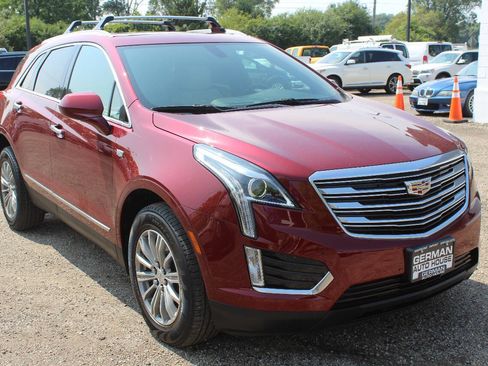 Used 2017 Cadillac XT5 Luxury w/ Advanced Security Package AWD/4WD image 3