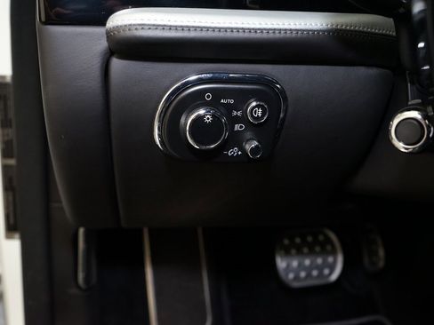 Used 2018 Bentley Mulsanne Speed image 31