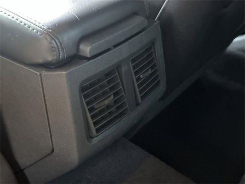 Used 2013 Dodge Challenger R/T w/ Electronics Convenience Group image 18