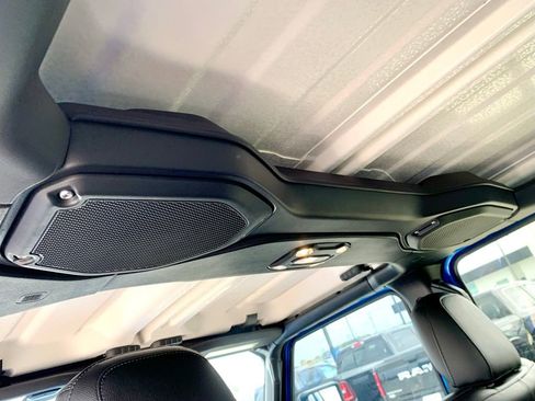 Used 2022 Jeep Gladiator Mojave w/ LED Lighting Group image 14