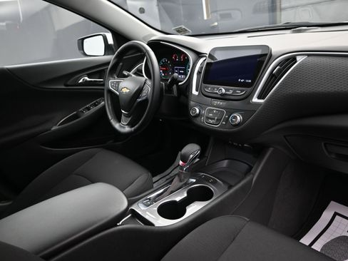 Used 2024 Chevrolet Malibu RS image 28