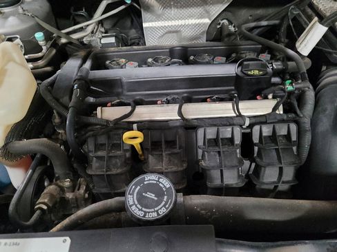 Used 2015 Jeep Compass Sport w/ Power Value Group FWD image 30