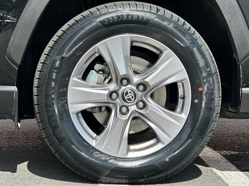 Used 2024 Toyota RAV4 XLE FWD image 23