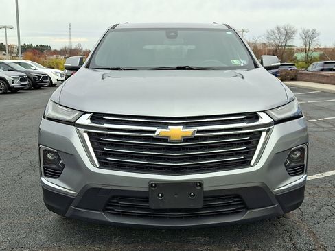 Certified 2023 Chevrolet Traverse LT image 2