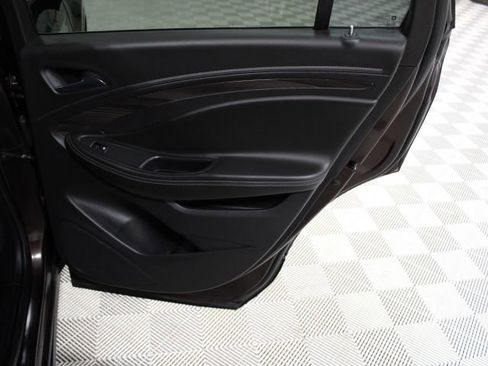 Used 2020 Buick Envision Essence image 31