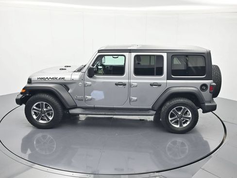 Used 2019 Jeep Wrangler Unlimited Sport w/ Technology Group AWD/4WD image 35