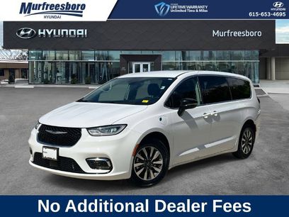 Used 2024 Chrysler Pacifica Limited