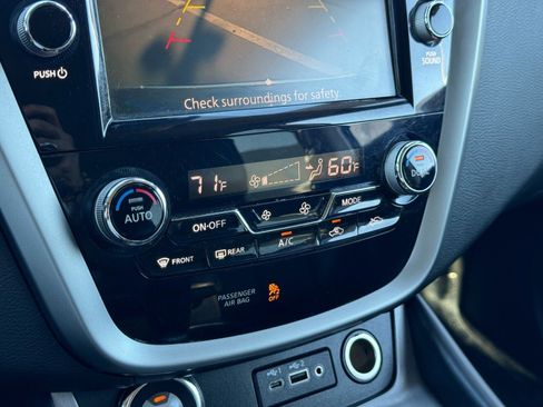Used 2023 Nissan Murano SV image 30