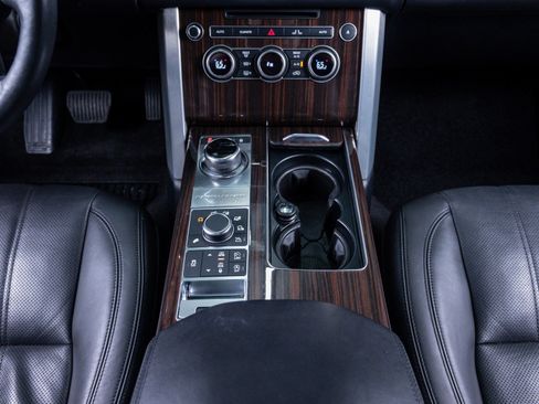 Used 2017 Land Rover Range Rover HSE image 29