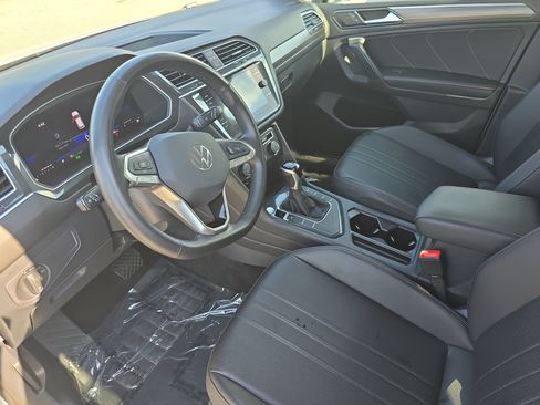 Used 2024 Volkswagen Tiguan Wolfsburg Edition FWD image 15