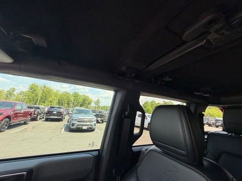 Used 2023 Ford Bronco Badlands w/ Sasquatch Package AWD/4WD image 36