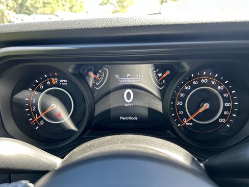 New 2025 Jeep Gladiator Sport image 21