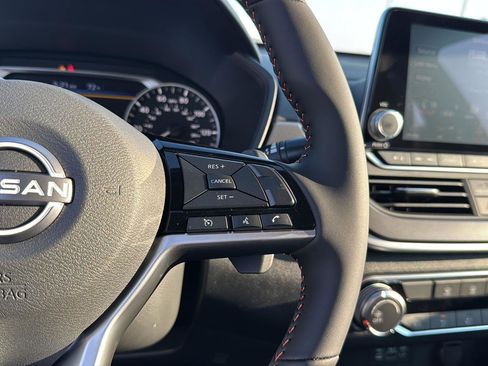 New 2025 Nissan Altima 2.5 SR image 19