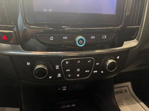 Used 2023 Chevrolet Traverse High Country AWD/4WD image 31