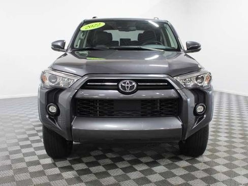 Used 2022 Toyota 4Runner SR5 Premium w/ Moonroof Package AWD/4WD image 9