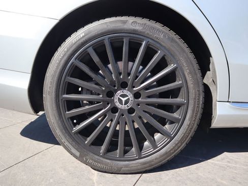 Used 2020 Mercedes-Benz C 300 Sedan image 30