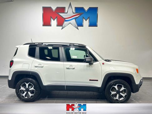 Used 2019 Jeep Renegade Trailhawk w/ UConnect 8.4 Nav Group AWD/4WD image 1