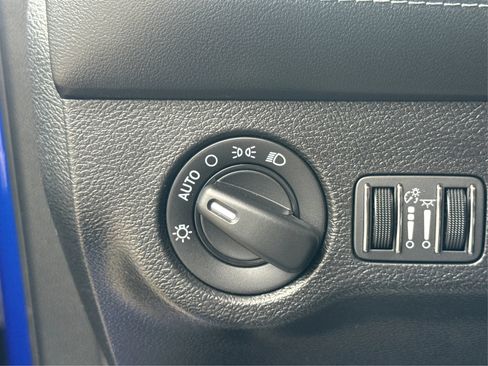Used 2021 Dodge Challenger R/T Scat Pack RWD image 17
