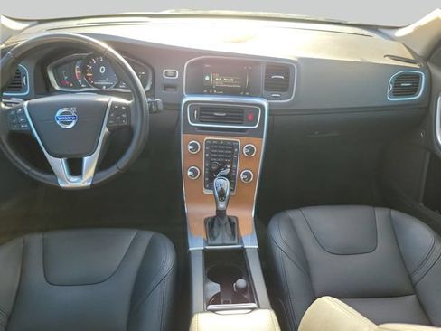 Used 2016 Volvo S60 T5 Inscription Platinum FWD image 13