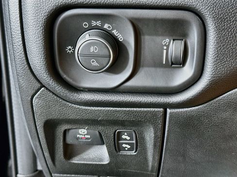 Used 2020 RAM 1500 Rebel w/ Rebel Level 2 Equipment Group AWD/4WD image 17