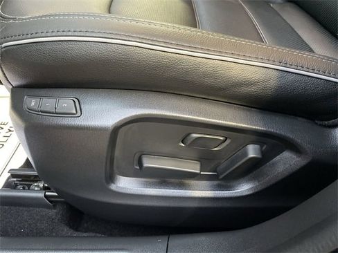 Used 2025 MAZDA CX-5 AWD 2.5 S w/ Premium Plus Pkg image 13
