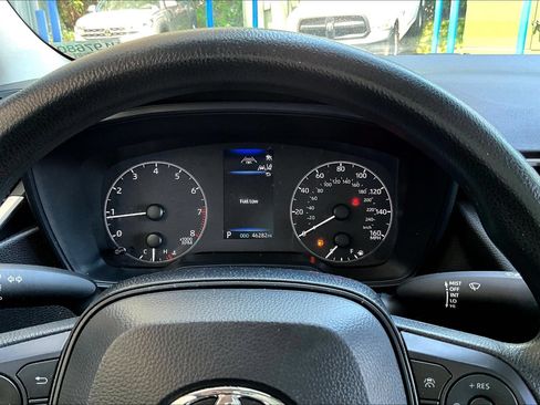 Used 2024 Toyota Corolla LE FWD image 14