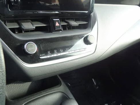 Used 2023 Toyota Corolla LE FWD image 14