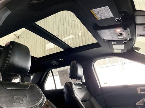 Used 2023 Ford Explorer ST w/ Equipment Group 401A image 23