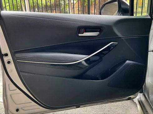 Used 2019 Toyota Corolla XSE FWD image 21