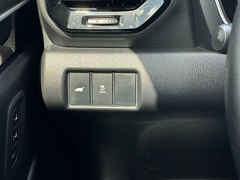 Used 2024 Honda Pilot Touring image 27