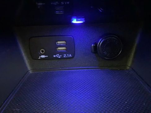 Certified 2023 Subaru Forester Premium AWD/4WD image 18