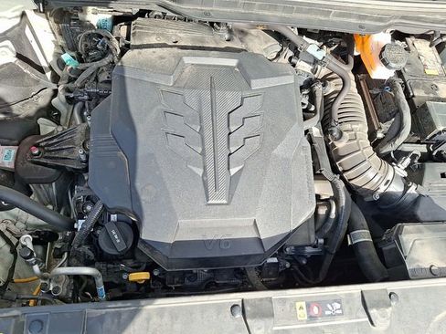 Certified 2024 Kia Carnival EX image 30