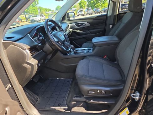 Used 2020 Chevrolet Traverse LT AWD/4WD image 19