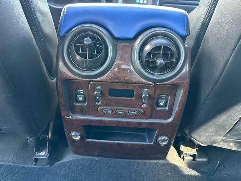 Used 2005 HUMMER H2 SUT w/ Preferred Equipment Group AWD/4WD image 28