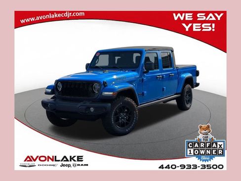 Used 2024 Jeep Gladiator Sport image 1