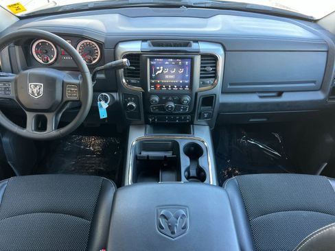 Used 2018 RAM 3500 Lone Star w/ Sport Appearance Group image 4