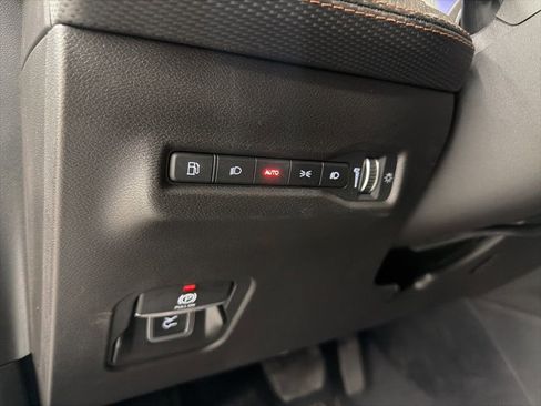 New 2026 Jeep Cherokee Limited image 17