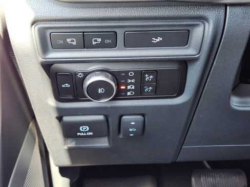 Used 2023 Ford F150 Lariat w/ FX4 Off-Road Package AWD/4WD image 18