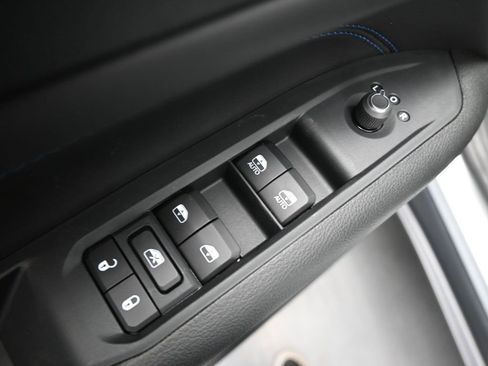 New 2026 Jeep Compass Latitude image 13