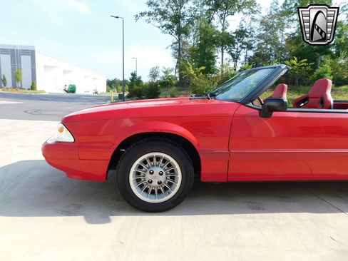 Used 1992 Ford Mustang LX image 5