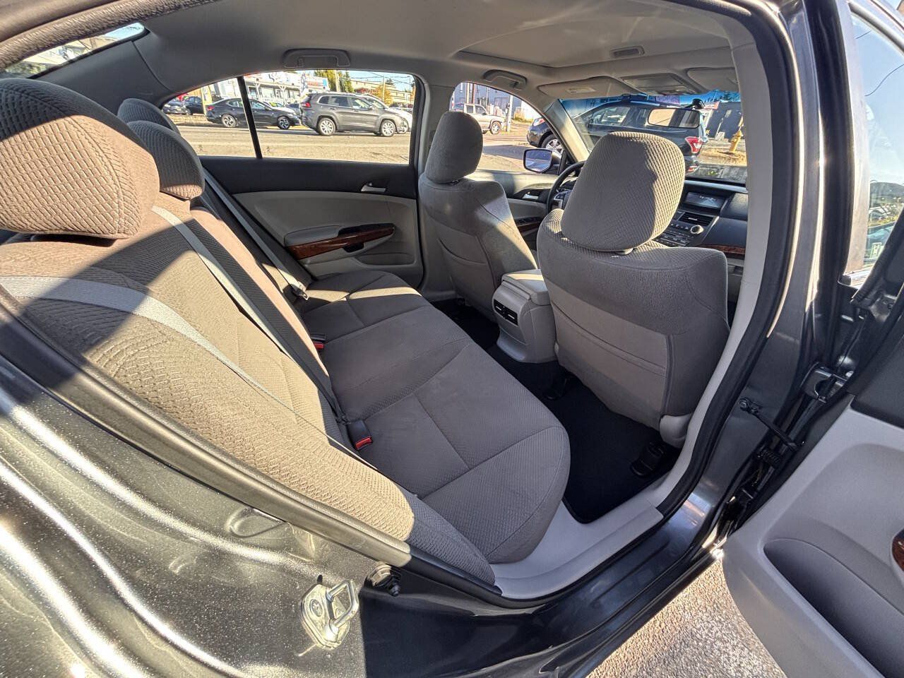 Used 2012 Honda Accord EX image 23