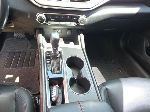 Used 2022 Nissan Altima 2.5 SR w/ Midnight Edition Package FWD image 18