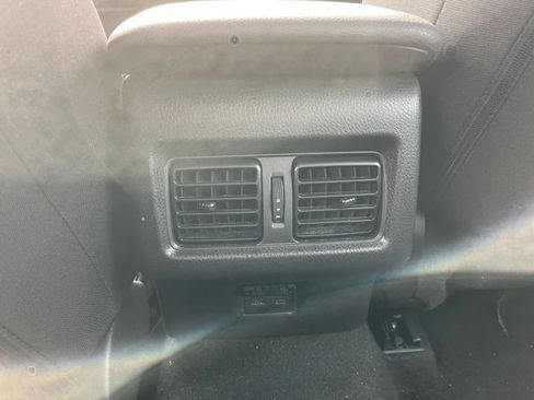 Used 2025 Toyota Camry LE image 23