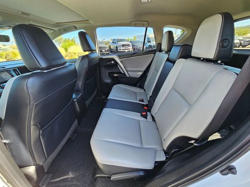 Used 2018 Toyota RAV4 Limited w/ Advanced Technology Package FWD image 20