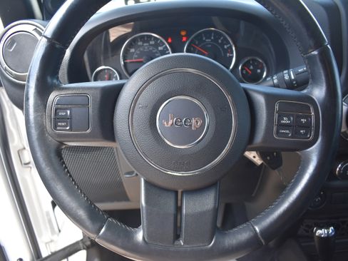 Used 2013 Jeep Wrangler Unlimited Sport image 12